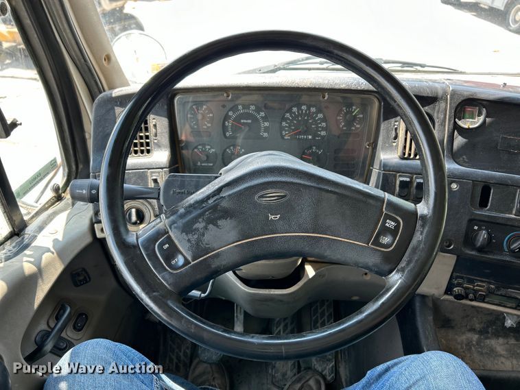 image for item EK4653 2000 Sterling L-Line dump truck