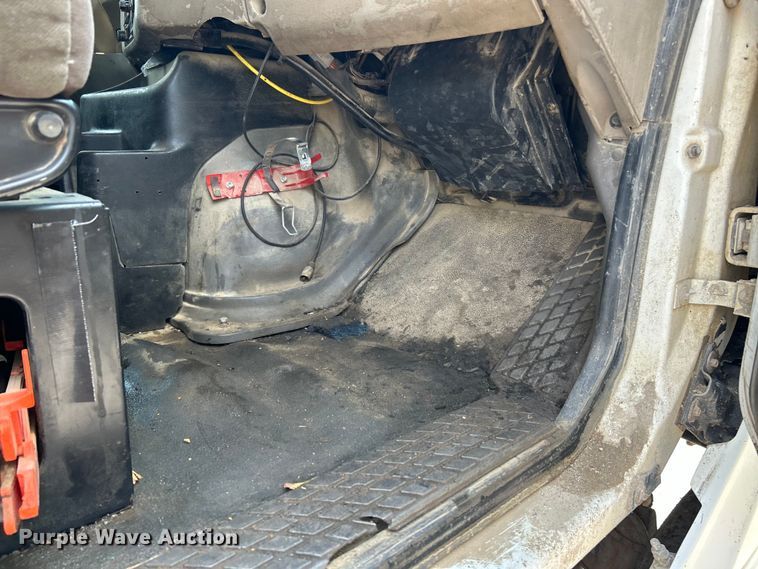 image for item EK4653 2000 Sterling L-Line dump truck