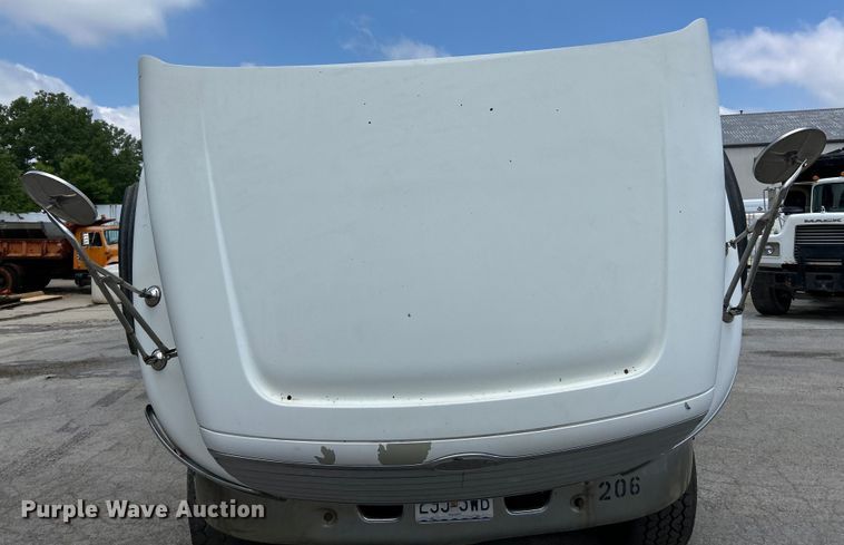 image for item EK4653 2000 Sterling L-Line dump truck