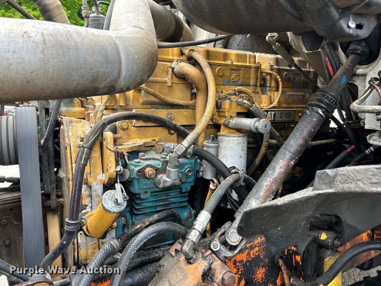 image for item EK4653 2000 Sterling L-Line dump truck