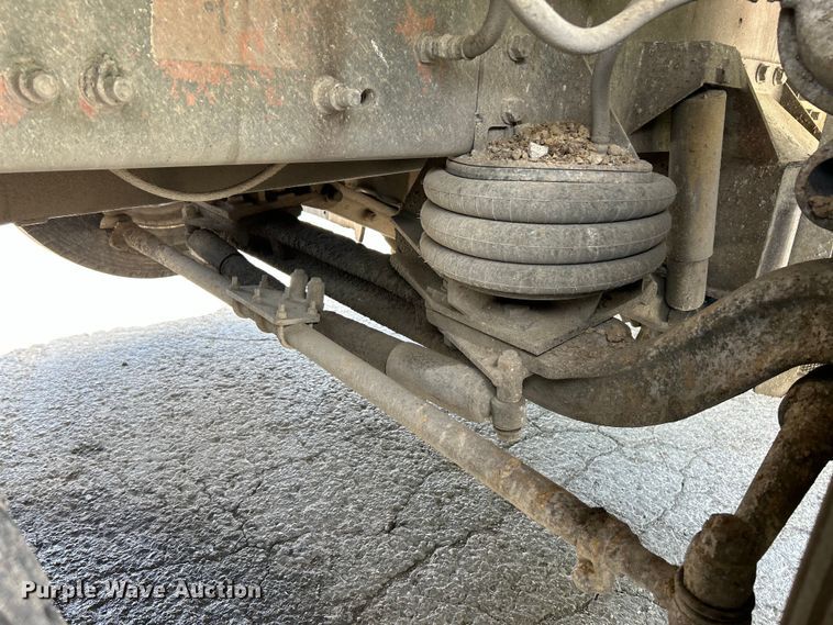 image for item EK4653 2000 Sterling L-Line dump truck