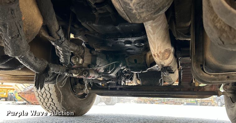 image for item EK4653 2000 Sterling L-Line dump truck