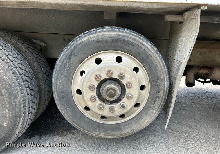 image for item EK4653 2000 Sterling L-Line dump truck