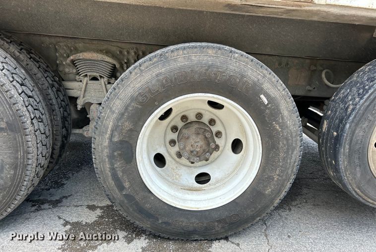 image for item EK4653 2000 Sterling L-Line dump truck