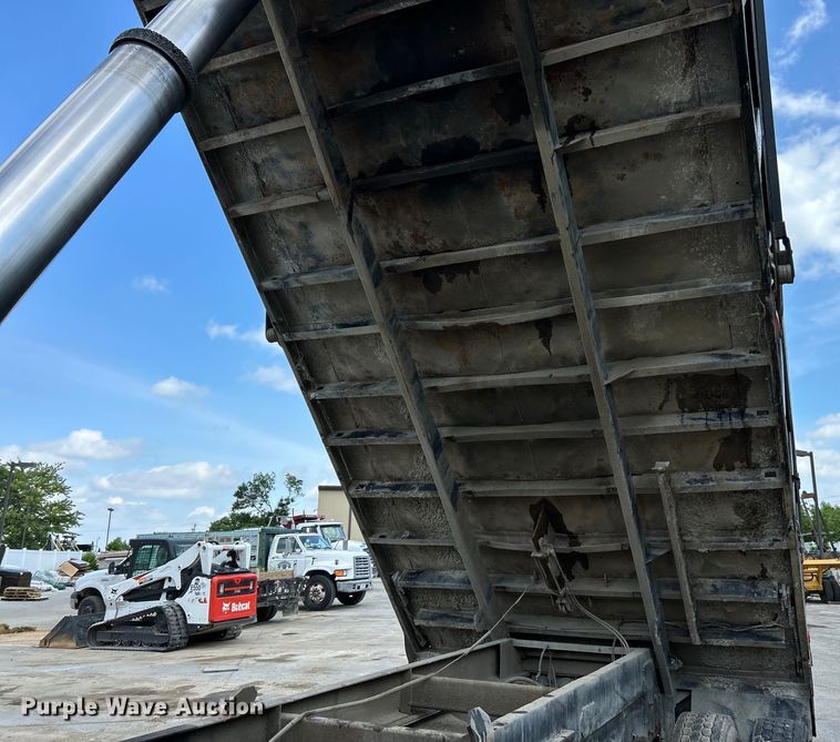 image for item EK4654 1999 Mack DM690S dump truck