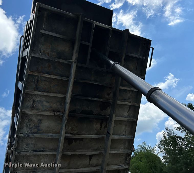 image for item EK4654 1999 Mack DM690S dump truck