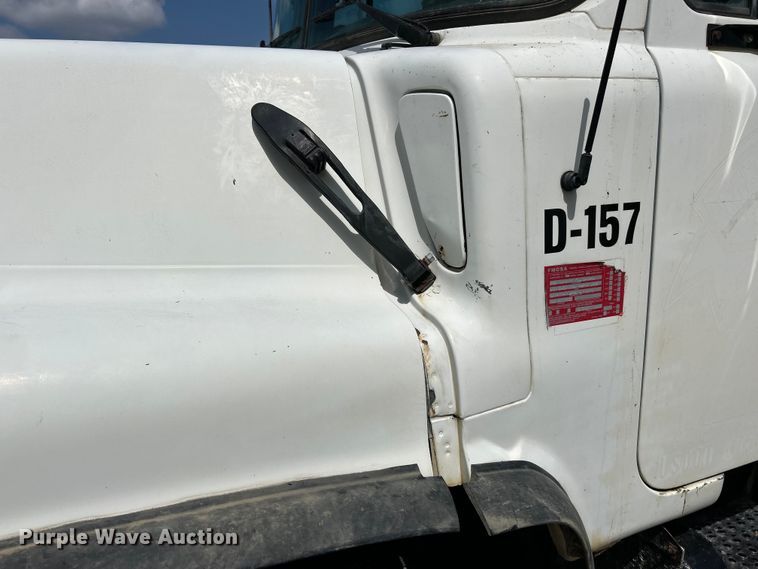 image for item EK4654 1999 Mack DM690S dump truck