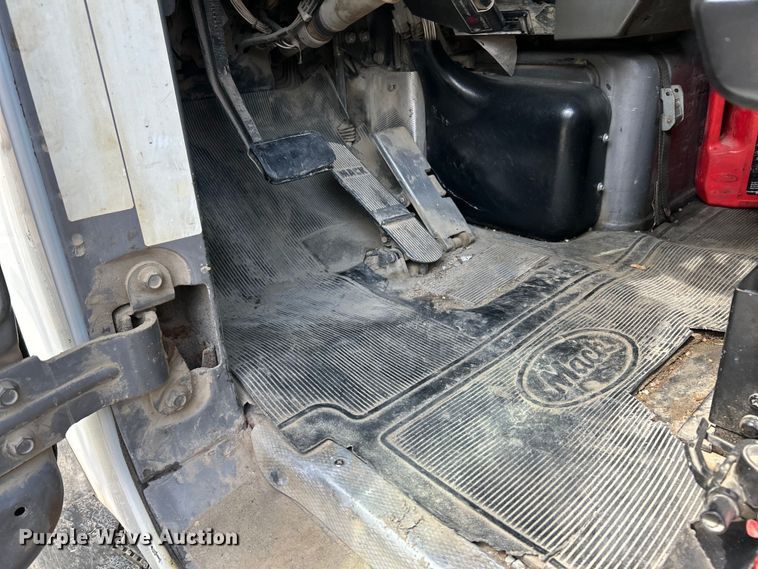 image for item EK4654 1999 Mack DM690S dump truck