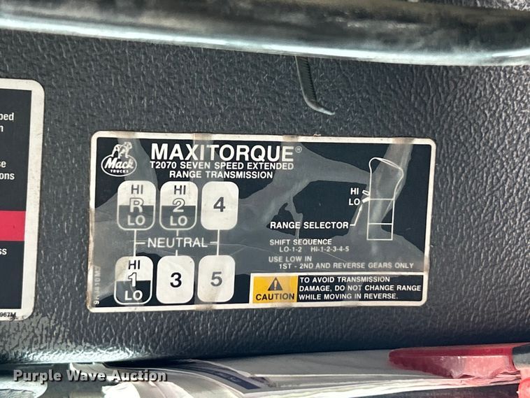 image for item EK4654 1999 Mack DM690S dump truck