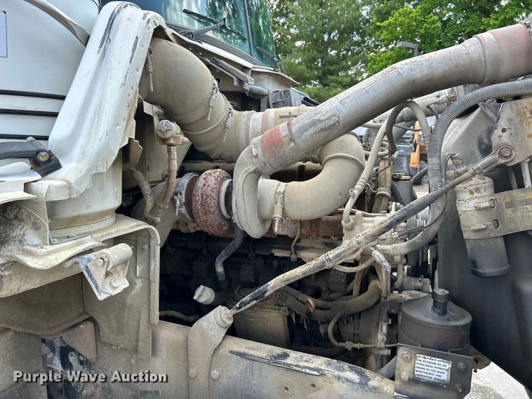 image for item EK4654 1999 Mack DM690S dump truck