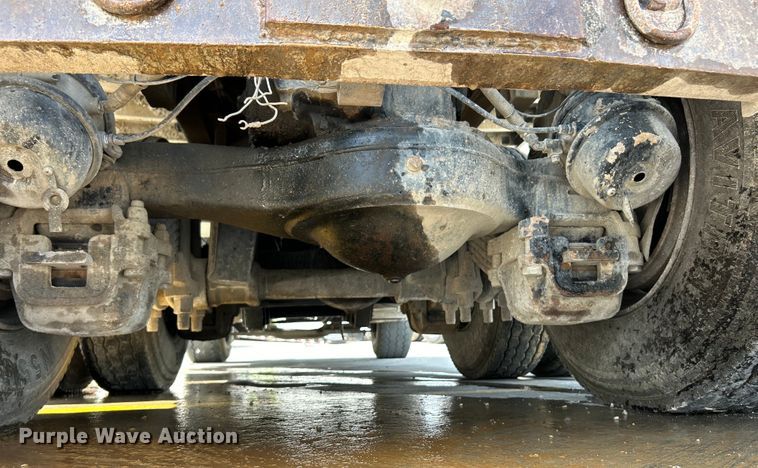 image for item EK4654 1999 Mack DM690S dump truck