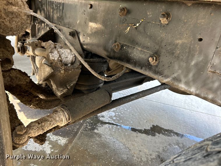 image for item EK4654 1999 Mack DM690S dump truck