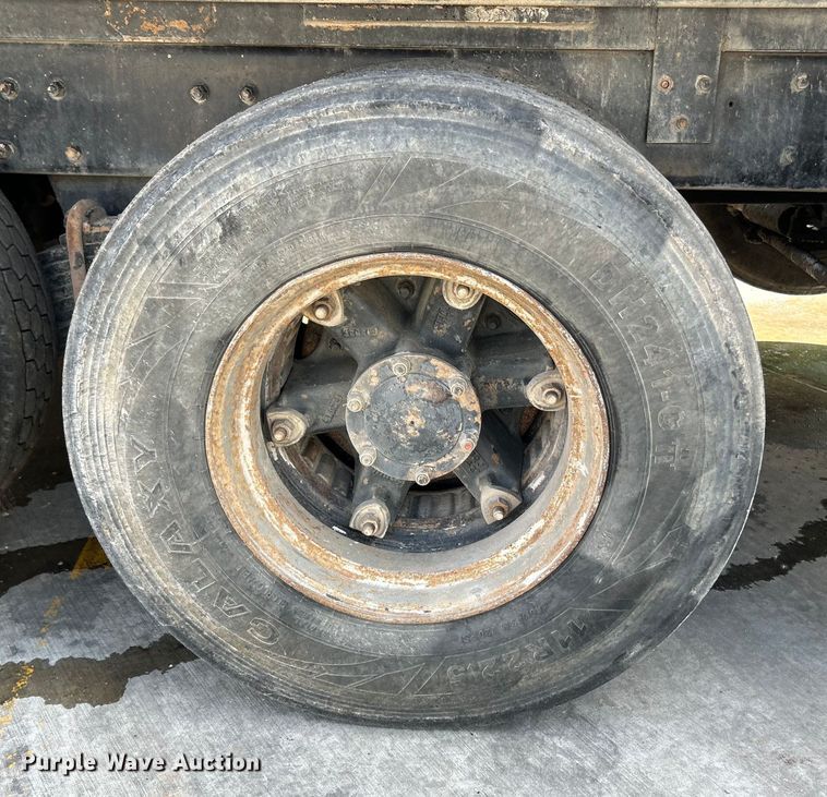 image for item EK4654 1999 Mack DM690S dump truck