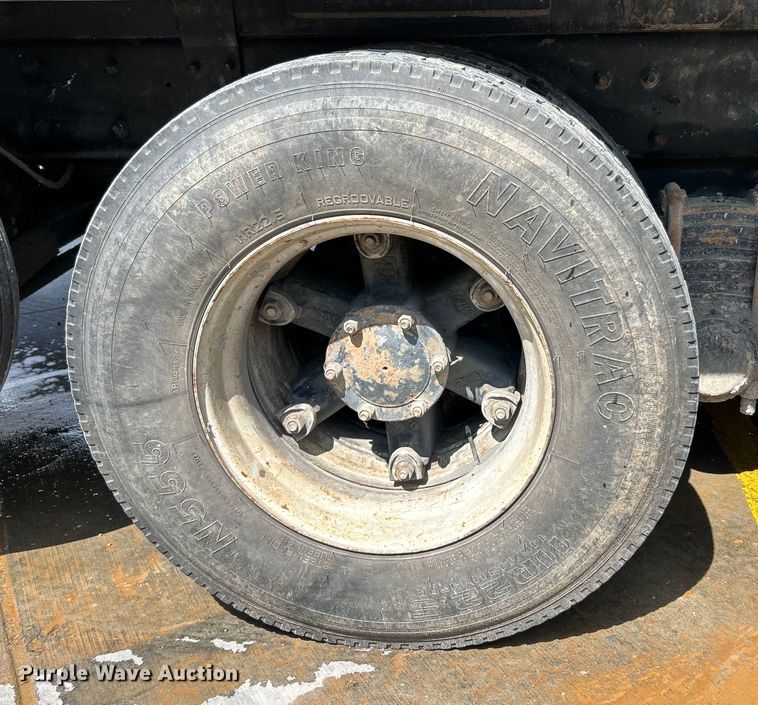 image for item EK4654 1999 Mack DM690S dump truck