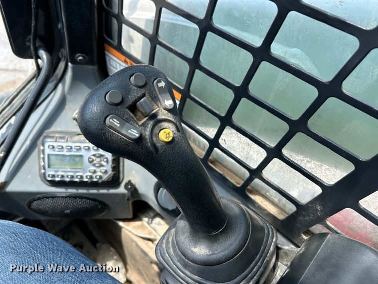 image for item EK4656 2020 Bobcat T770 tracked skid steer loader