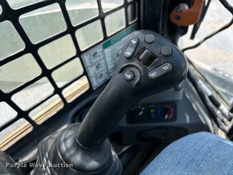 image for item EK4656 2020 Bobcat T770 tracked skid steer loader