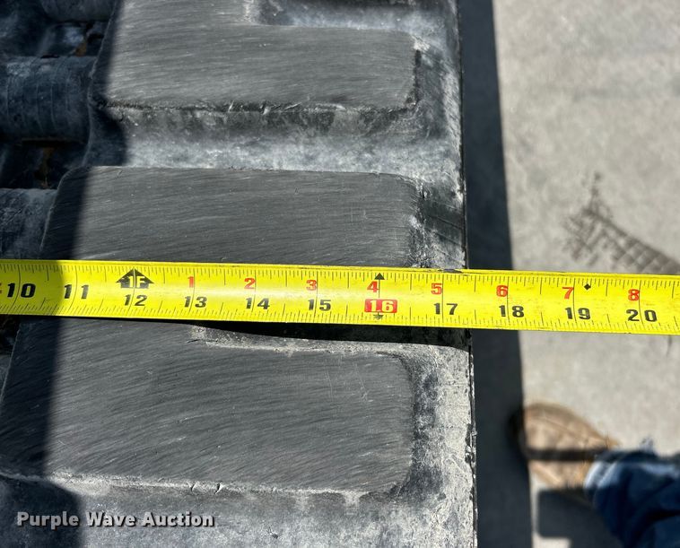 image for item EK4656 2020 Bobcat T770 tracked skid steer loader