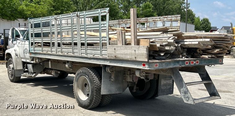 image for item EK4657 1998 Ford F700 flatbed truck