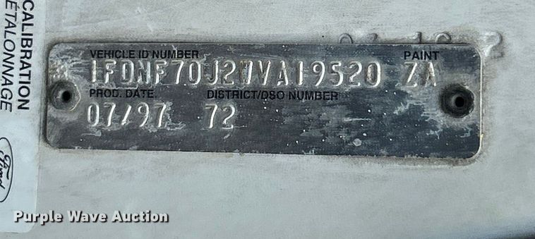 image for item EK4657 1998 Ford F700 flatbed truck