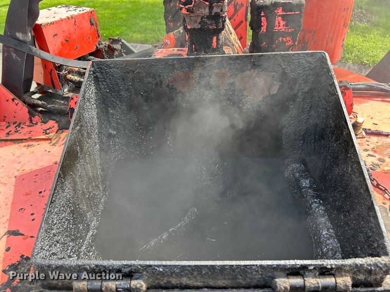 image for item EK4659 2006 Crafco SS125 melter applicator 