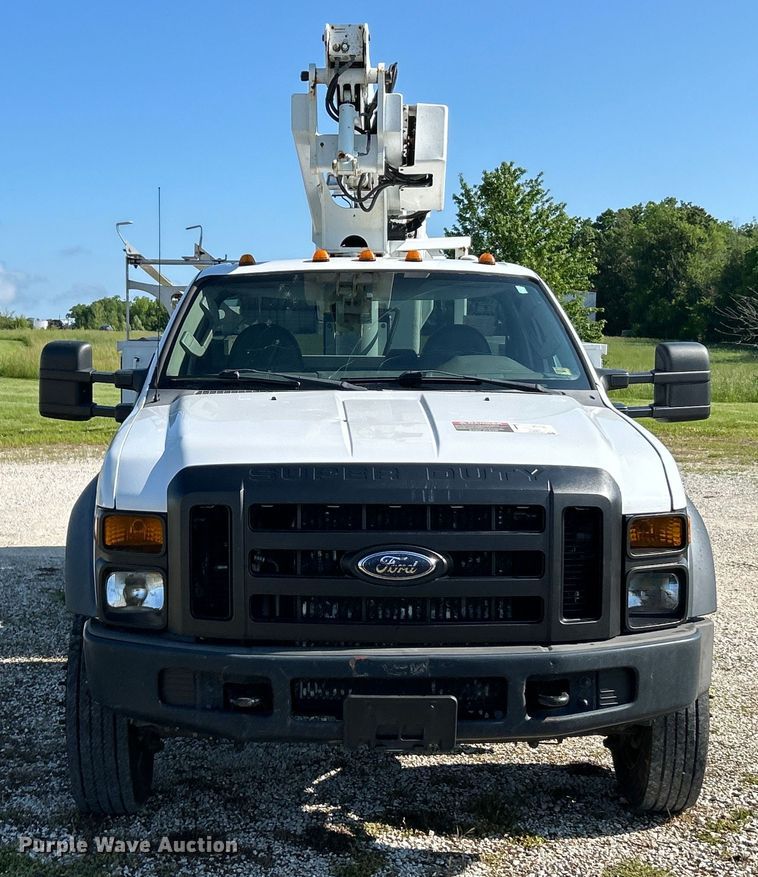 image for item EK4664 2009 Ford F450 Super Duty XL bucket truck