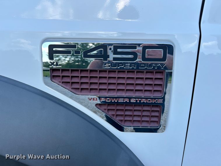 image for item EK4664 2009 Ford F450 Super Duty XL bucket truck