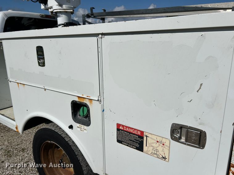 image for item EK4664 2009 Ford F450 Super Duty XL bucket truck