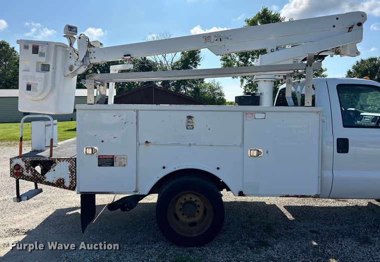 image for item EK4664 2009 Ford F450 Super Duty XL bucket truck