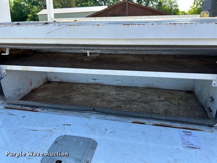 image for item EK4664 2009 Ford F450 Super Duty XL bucket truck