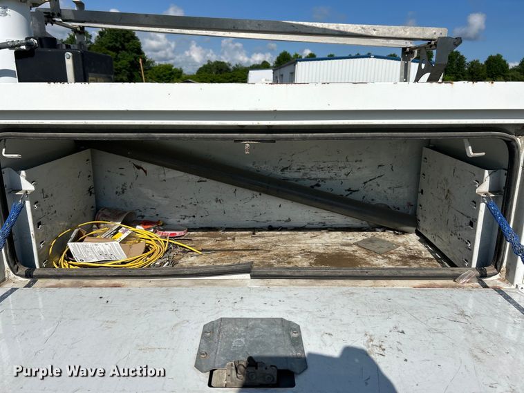 image for item EK4664 2009 Ford F450 Super Duty XL bucket truck