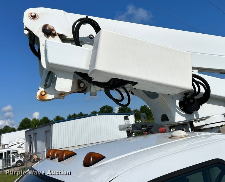 image for item EK4664 2009 Ford F450 Super Duty XL bucket truck