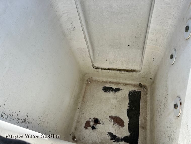 image for item EK4664 2009 Ford F450 Super Duty XL bucket truck