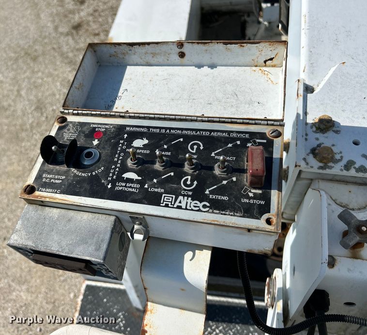 image for item EK4664 2009 Ford F450 Super Duty XL bucket truck