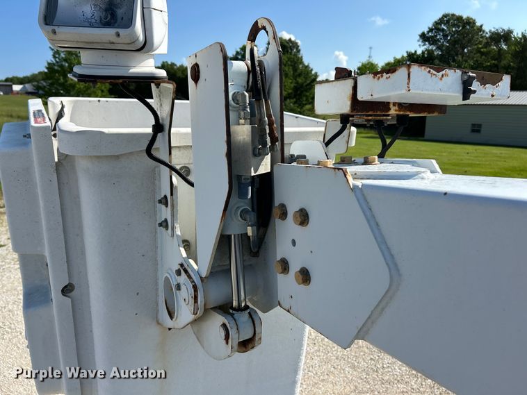 image for item EK4664 2009 Ford F450 Super Duty XL bucket truck