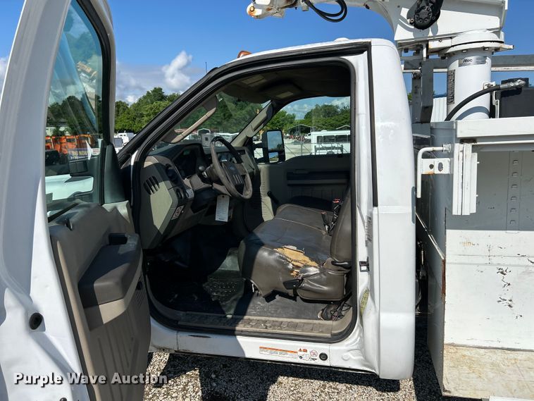 image for item EK4664 2009 Ford F450 Super Duty XL bucket truck