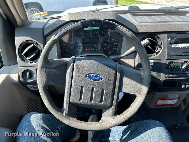 image for item EK4664 2009 Ford F450 Super Duty XL bucket truck