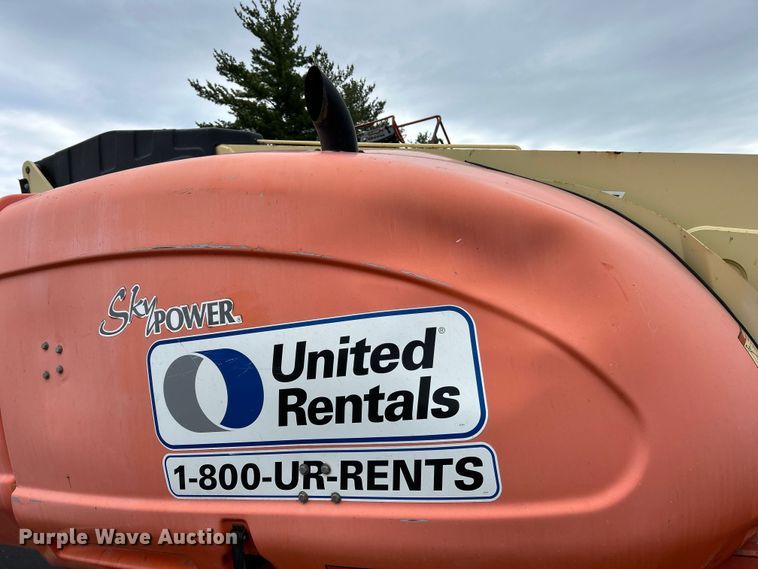 image for item EK4683 2005 JLG 600S boom lift