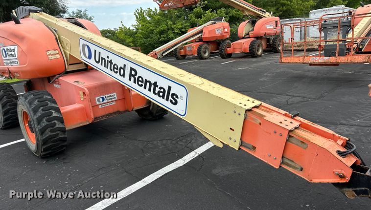 image for item EK4683 2005 JLG 600S boom lift