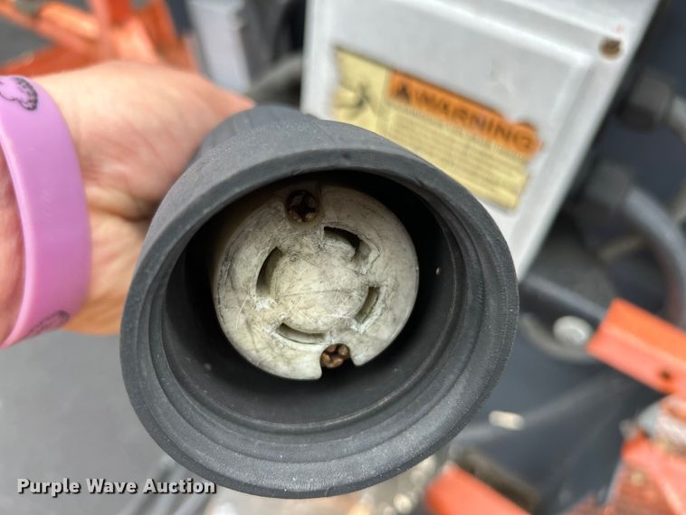 image for item EK4683 2005 JLG 600S boom lift