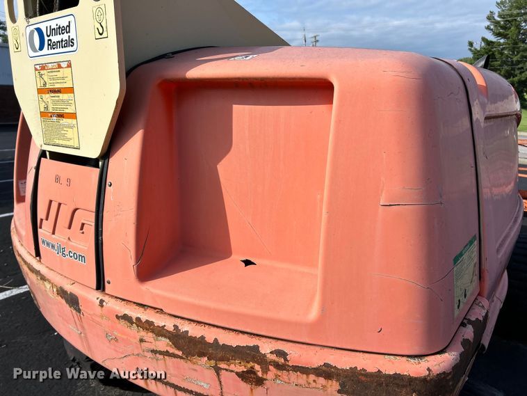 image for item EK4684 2007 JLG 400S boom lift