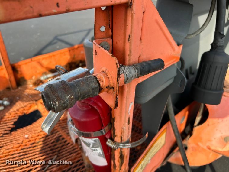image for item EK4684 2007 JLG 400S boom lift
