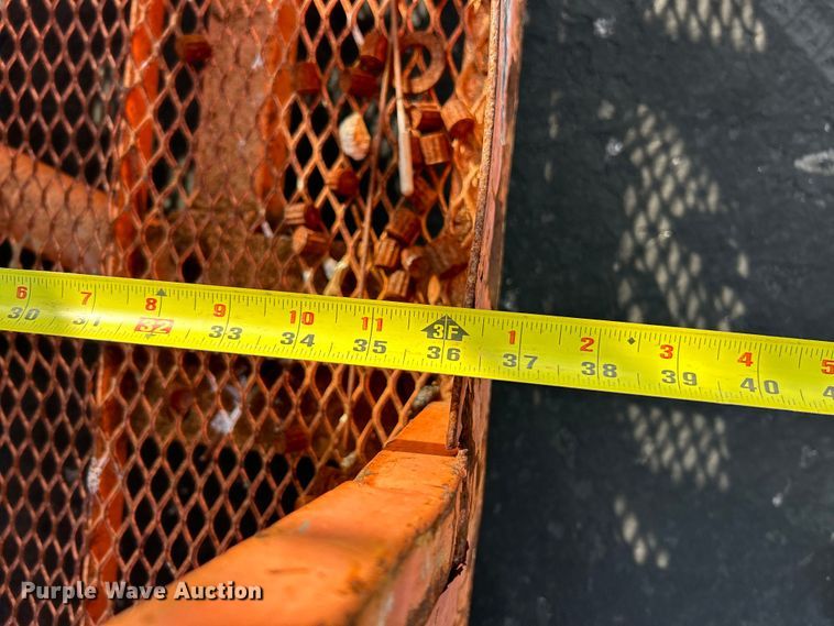 image for item EK4684 2007 JLG 400S boom lift