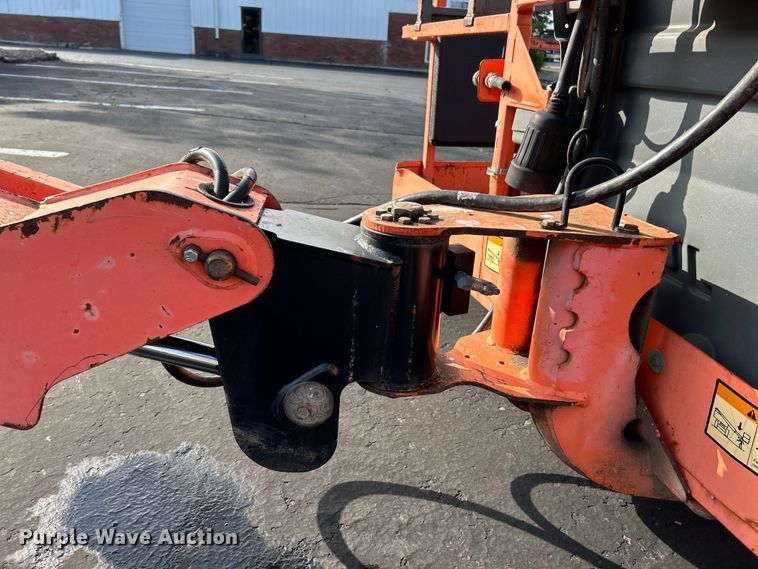 image for item EK4684 2007 JLG 400S boom lift