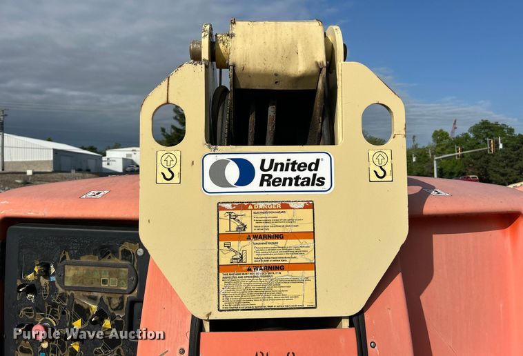 image for item EK4684 2007 JLG 400S boom lift