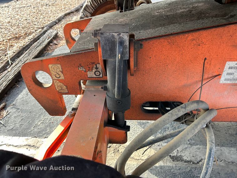 image for item EK4684 2007 JLG 400S boom lift