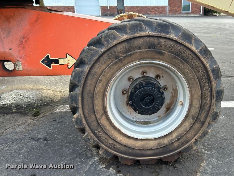 image for item EK4684 2007 JLG 400S boom lift