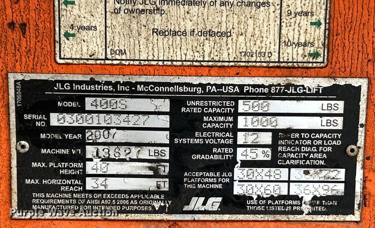 image for item EK4684 2007 JLG 400S boom lift