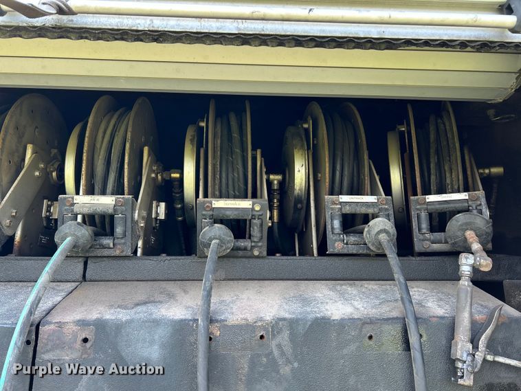 image for item EK4689 1998 Ford Louisville  utility / service truck