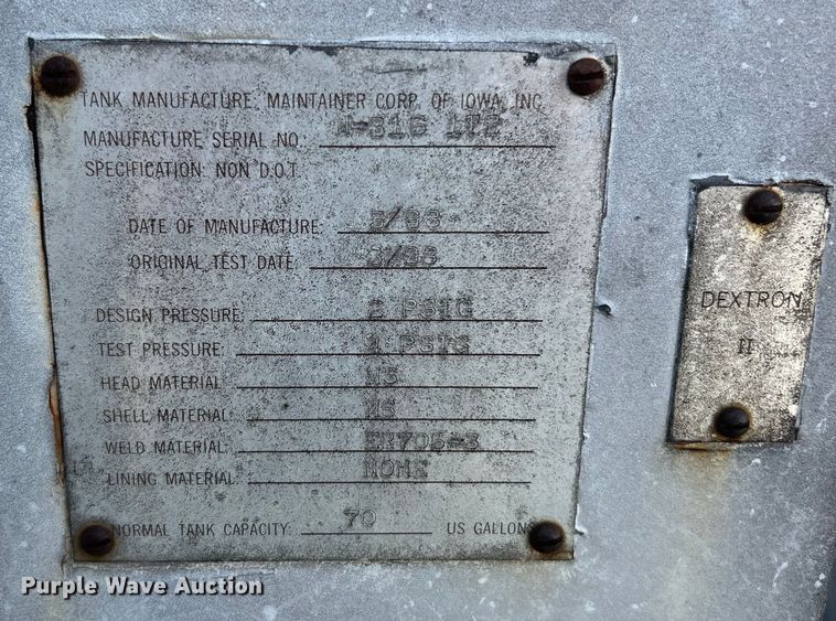 image for item EK4689 1998 Ford Louisville  utility / service truck