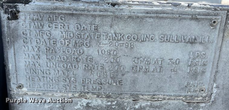 image for item EK4689 1998 Ford Louisville  utility / service truck